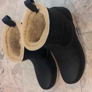 No. 6 black shearling boot clogs